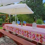 Aurora Holiday Гостевой дом