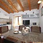 Aurora Holiday Гостевой дом 4*