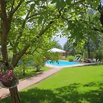 Гостевой дом Aurora Holiday Rasa