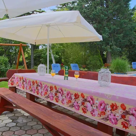 Aurora Holiday Gostinjska kuća