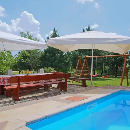 بيت ضيافة Aurora Holiday Raša