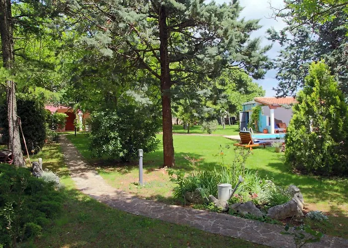 Aurora Holiday Raša