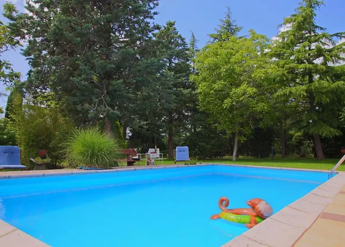 Aurora Holiday Raša